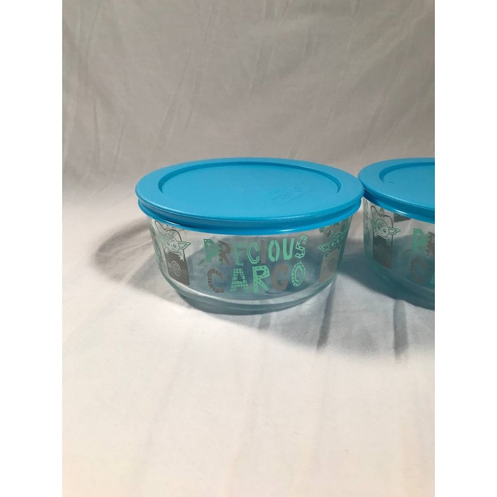 Pyrex Star Wars Baby Yoda 4-Cup Glass Container - Picture 3 of 6